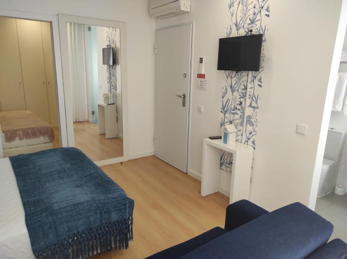 Bed & Breakfast By The Sea - 3*