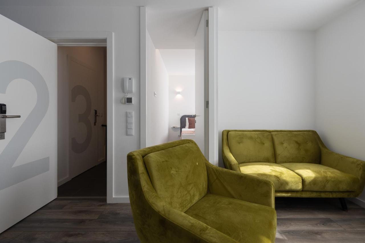 Dona Emilia Guest House & Studio Apartment Building Guest house 3*