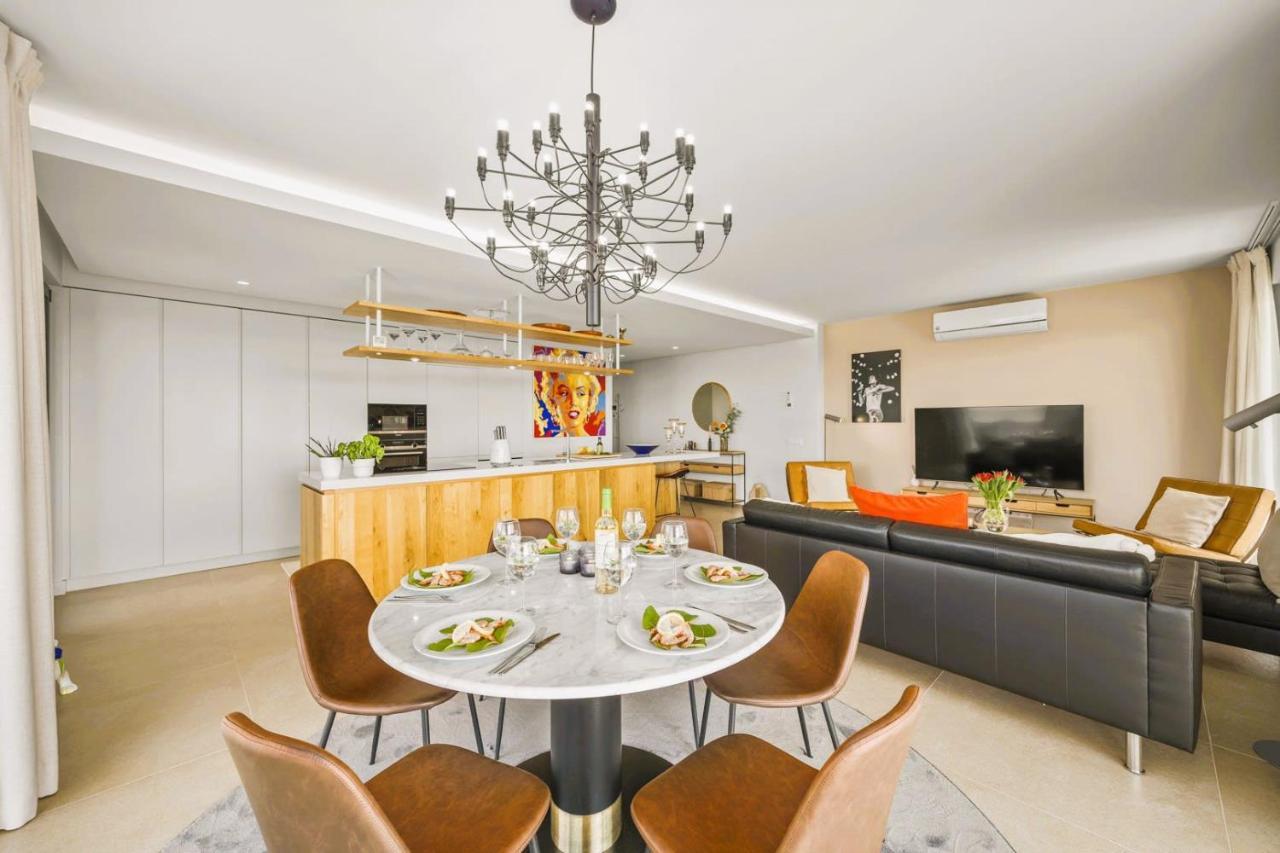 Apartment Luxury 3-bed Penthouse With Ocean Views, Terrace & Pool Quarteira