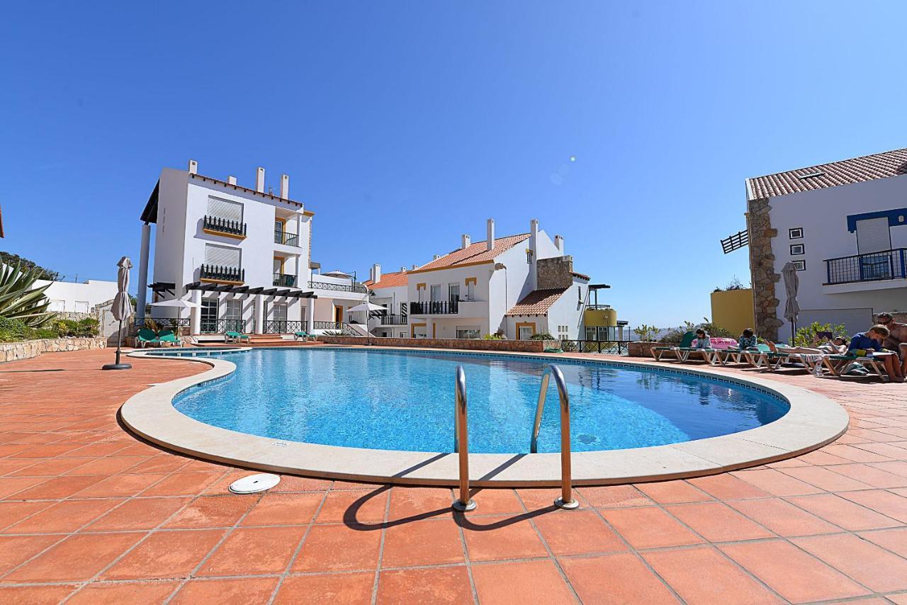 Paddle - Sea View With 3 Pools, Tennis & Squash Court