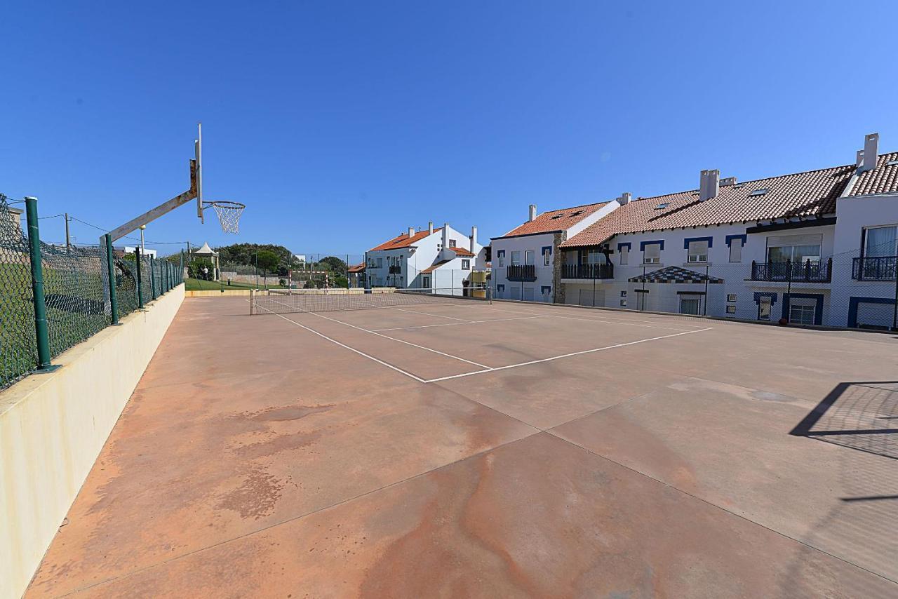 Paddle - Sea View With 3 Pools, Tennis & Squash Court Apartment *