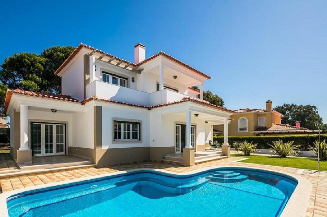 The Village - D'el Rey Golf & Villa *