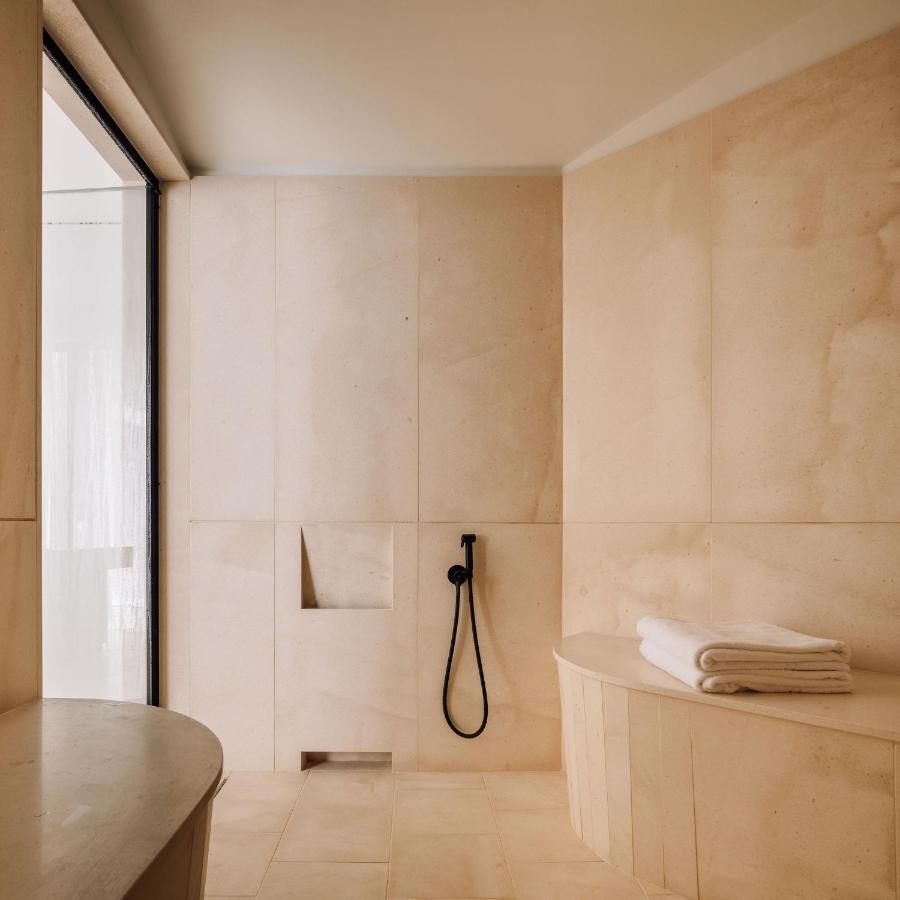 Aethos Hotel 5*