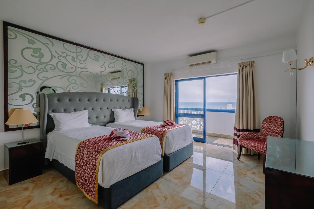 Aparthotel Grand Muthu Oura View Club 5*