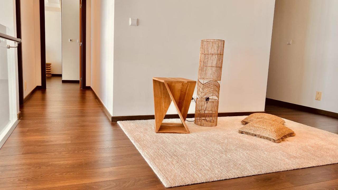 Apartment Front Line, Sea View, Luxury Penthouse In Caparica *