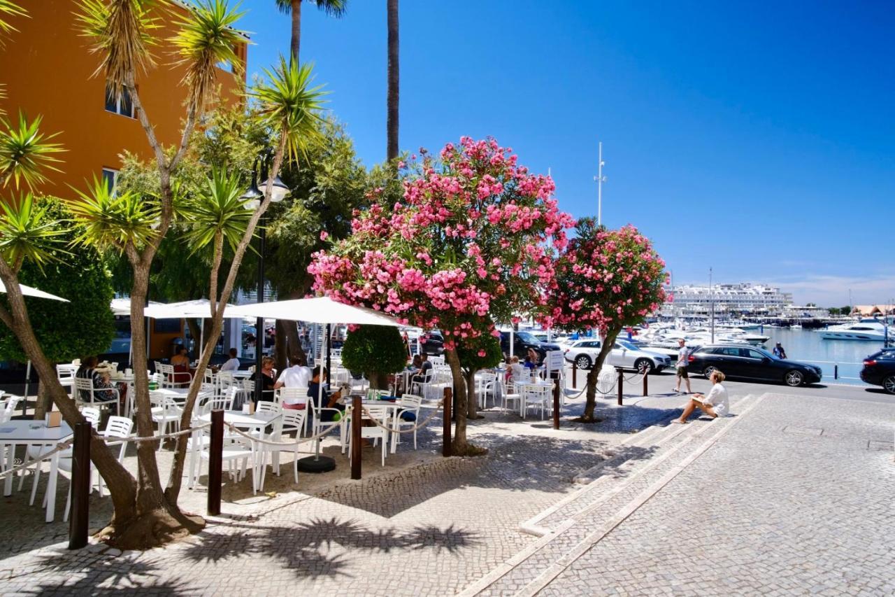 Seaview Penthouse In Algarve With Spacious Terrace Apartment *