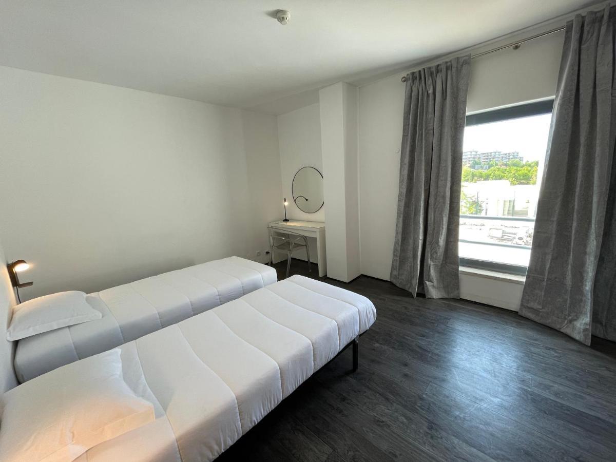 Hostel Hi Parque Nacoes - De Juventude Lissabon