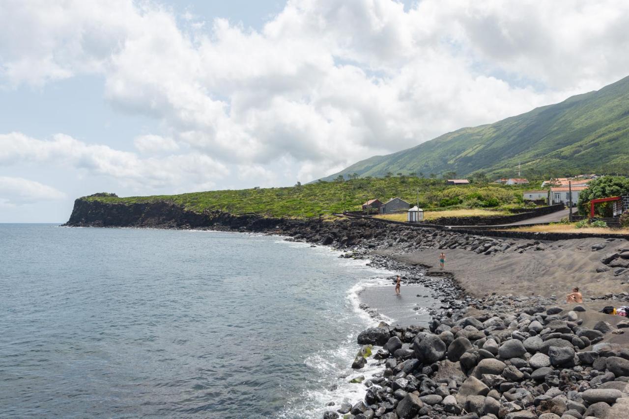Prainha Sao Roque do Pico