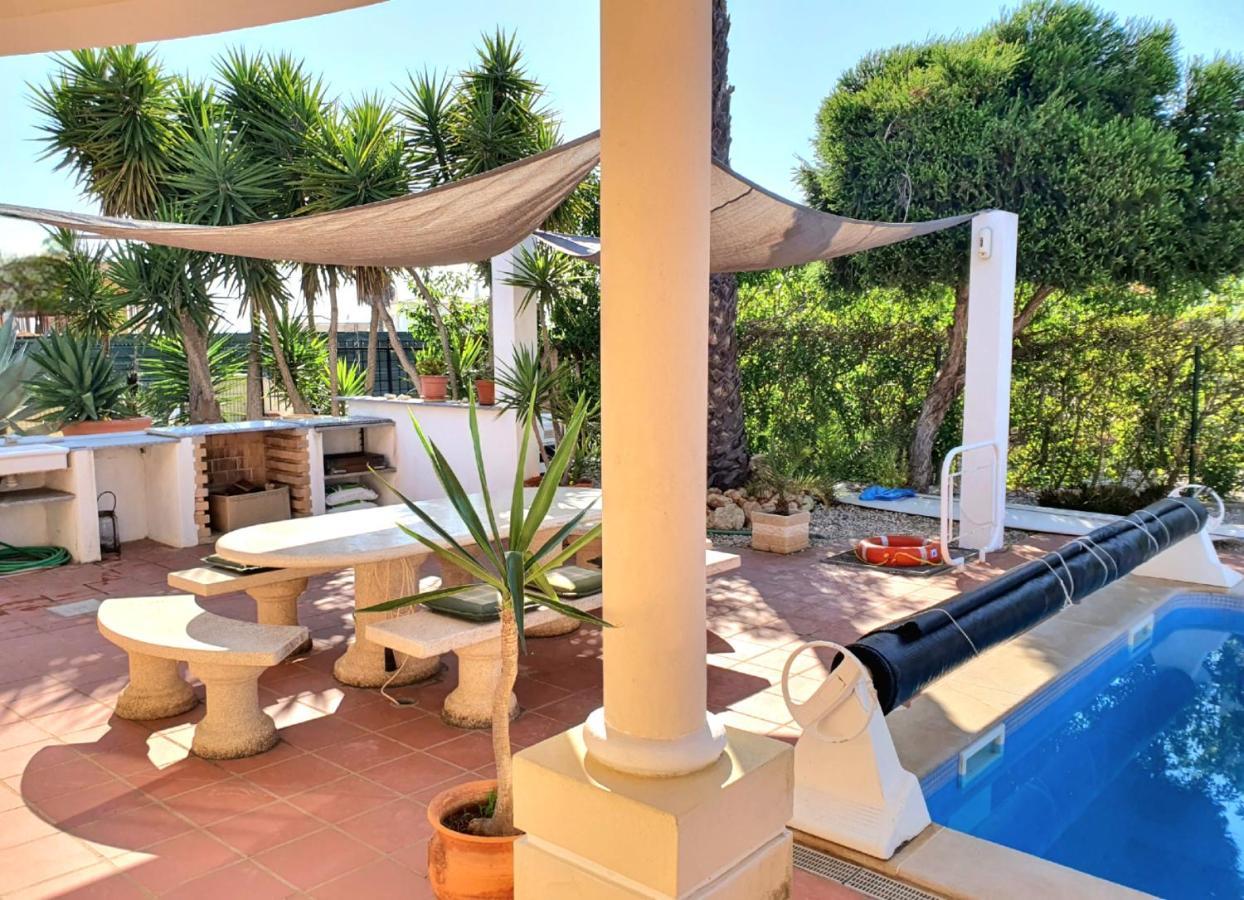 Oceanfront - 8 Rooms, 2 Kitchens With Pool, Billiard Table And Beach-volleyball Court Villa Carvoeiro (Lagoa)
