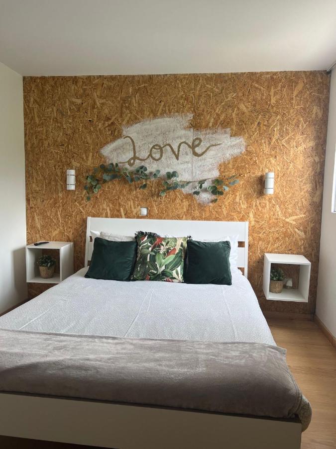 Quinta Lagus - *
