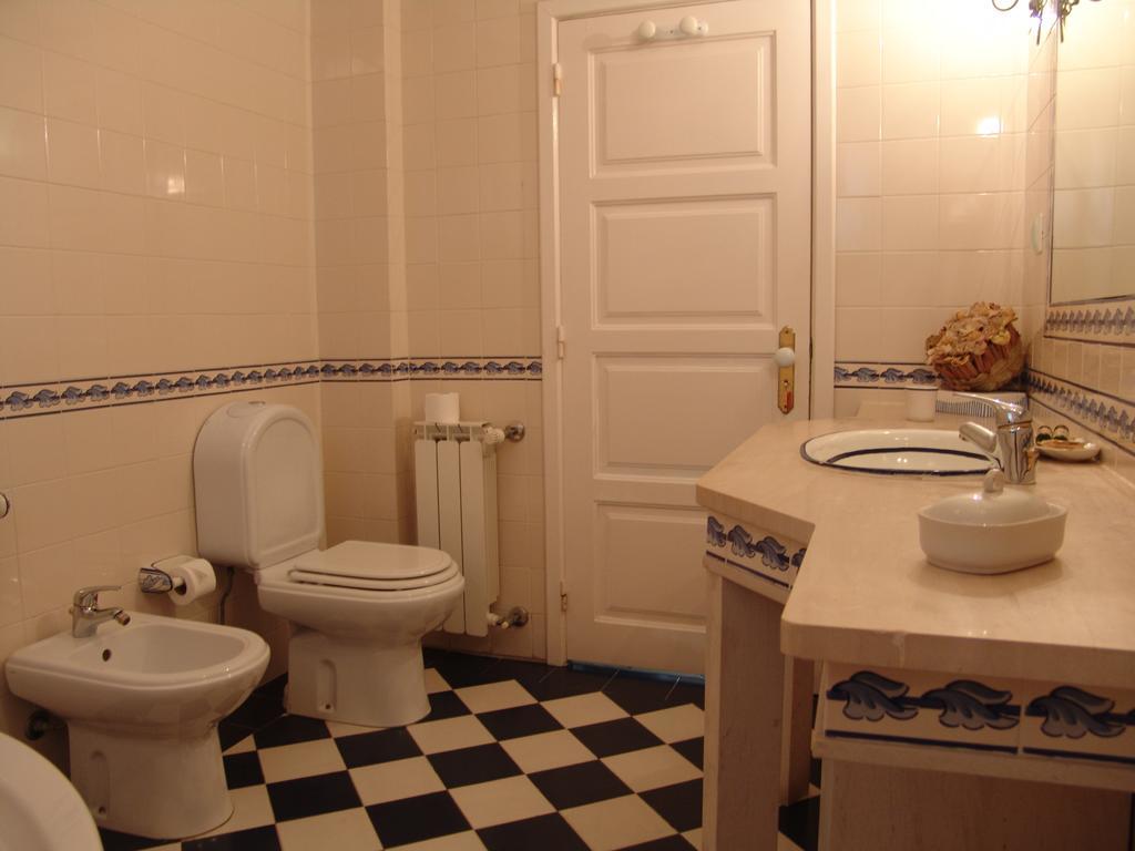 Casa Do Adro Da Igreja Turismo De Habitacao Guest house Vila Nova de Milfontes