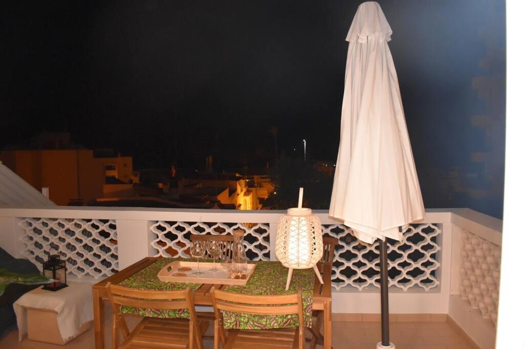 Varanda O Mar Apartment *