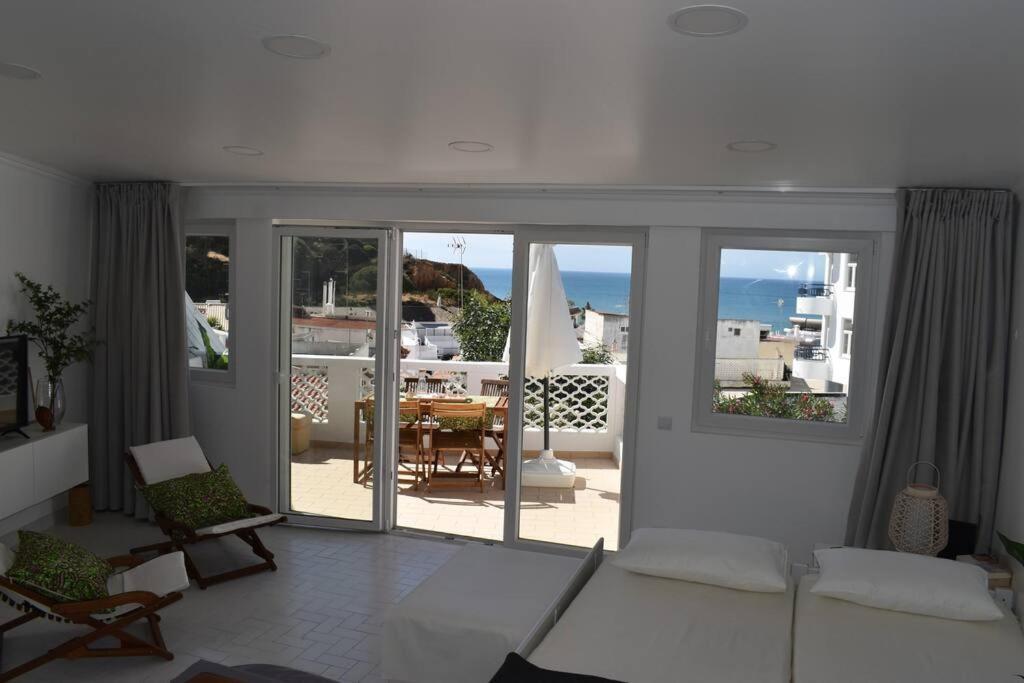 Varanda O Mar Apartment