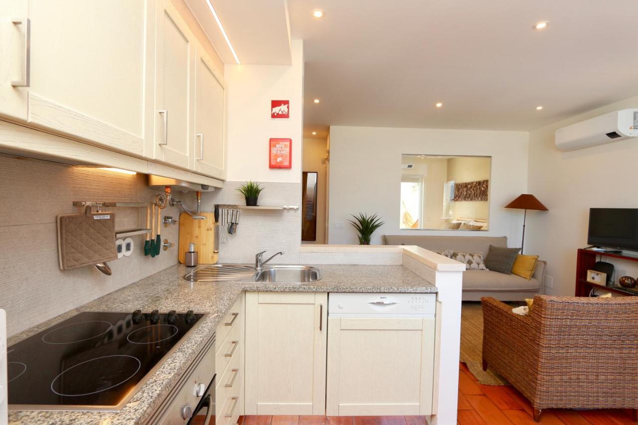 Marina Vista Sol-cleverdetails, Marina View, Sleeps 2 Adults And 2 Children * Vilamoura
