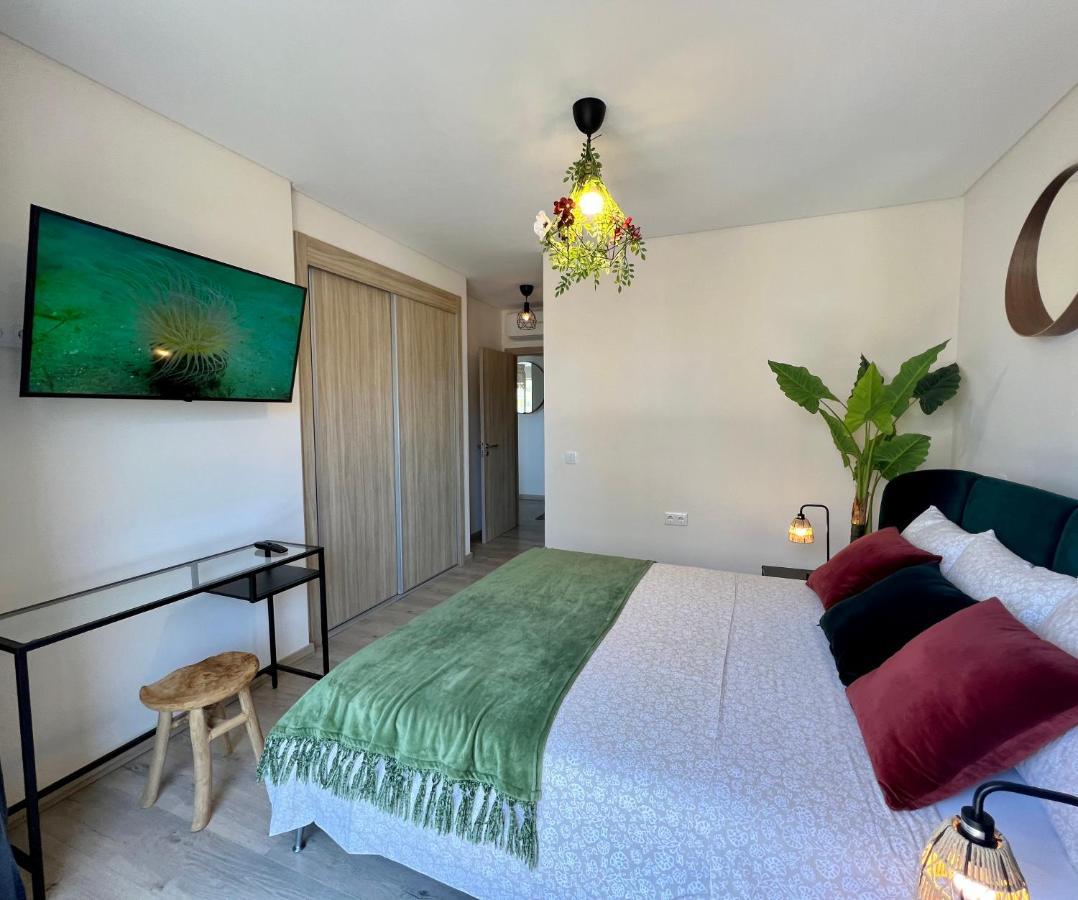 Mcrame Design Sea View, Beachfront, Swimming Pool, 2bdr, 2bar, 6 Pax, Da Rocha *