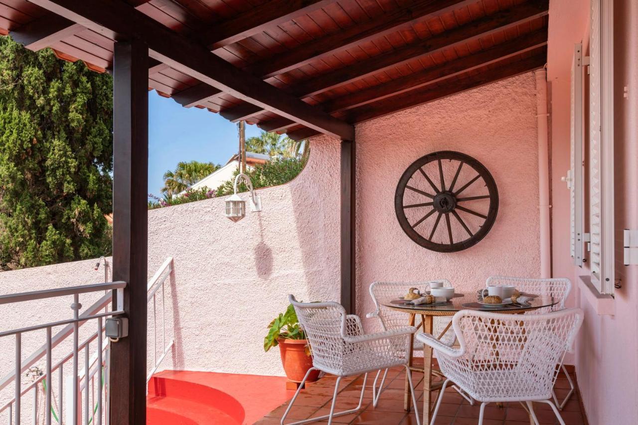Casa Frangipani By An Island