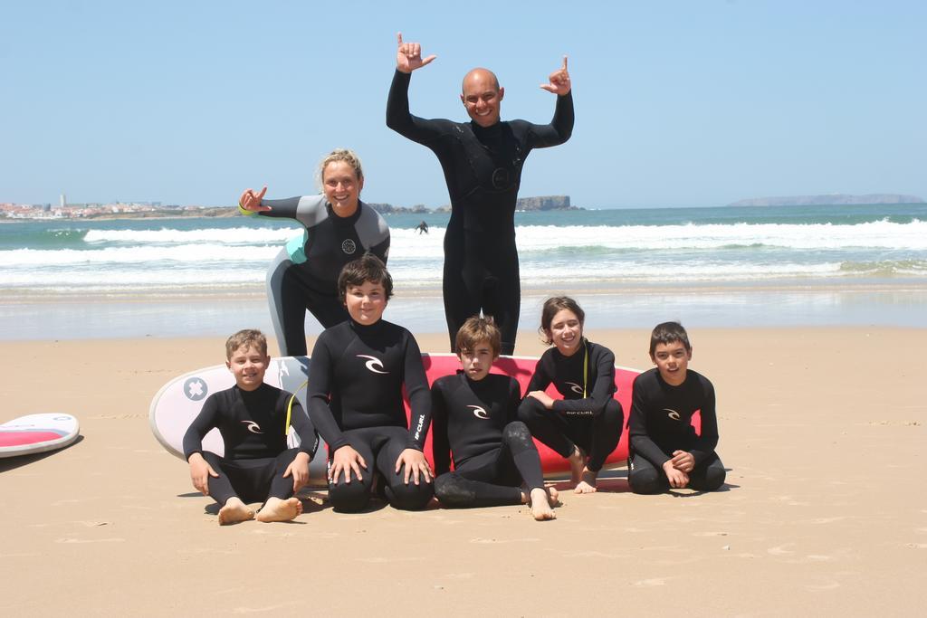 Hostel Surf House Peniche *