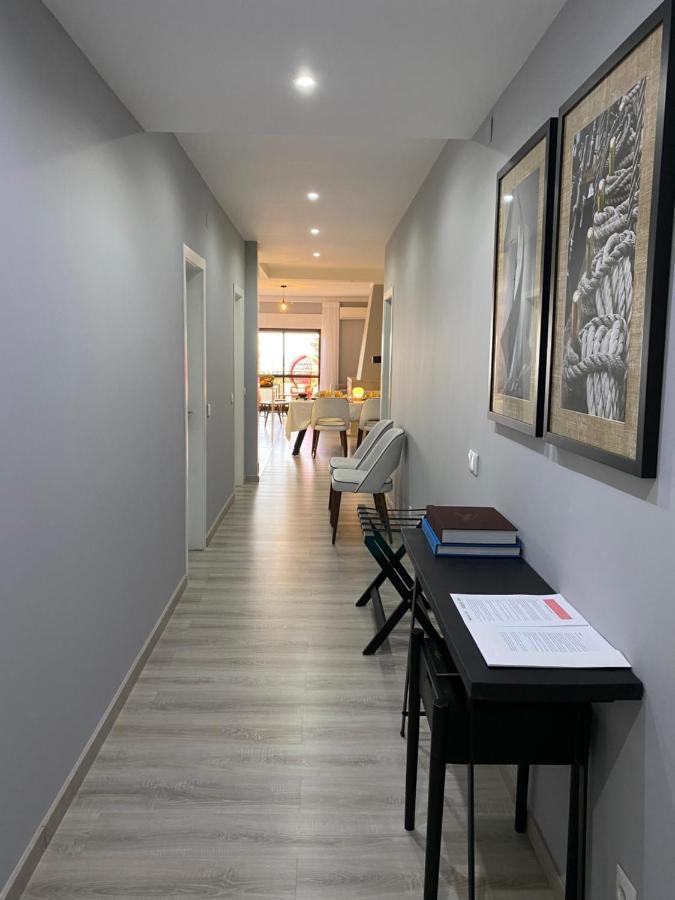 Casino 3 Bedrooms With Pool *
