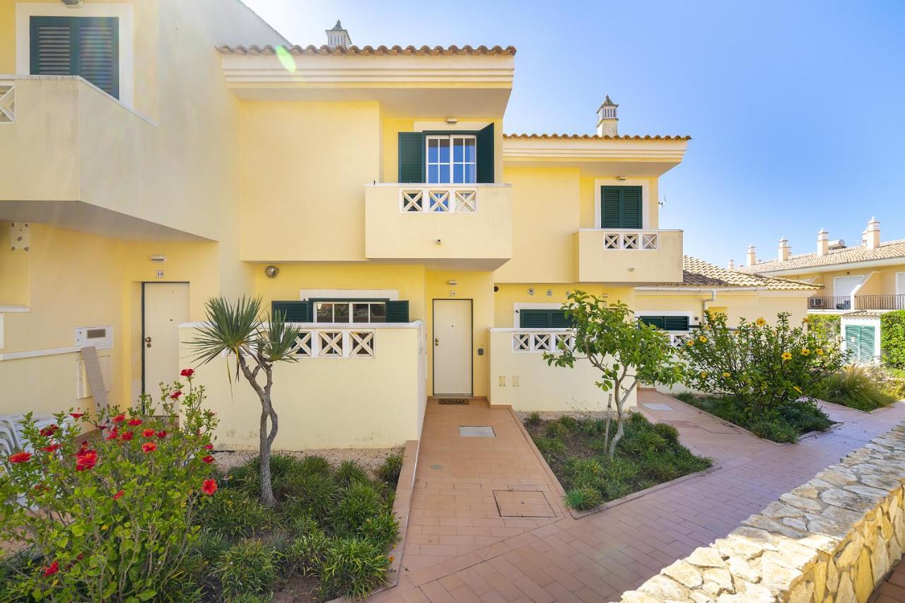 Vakantiehuis Rosal House *