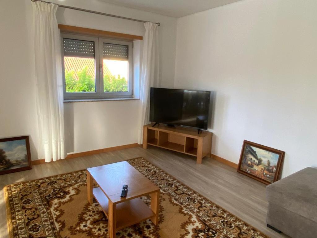 Сasa de vacaciones Vivenda Caixilao Casa Com 3 Quartos