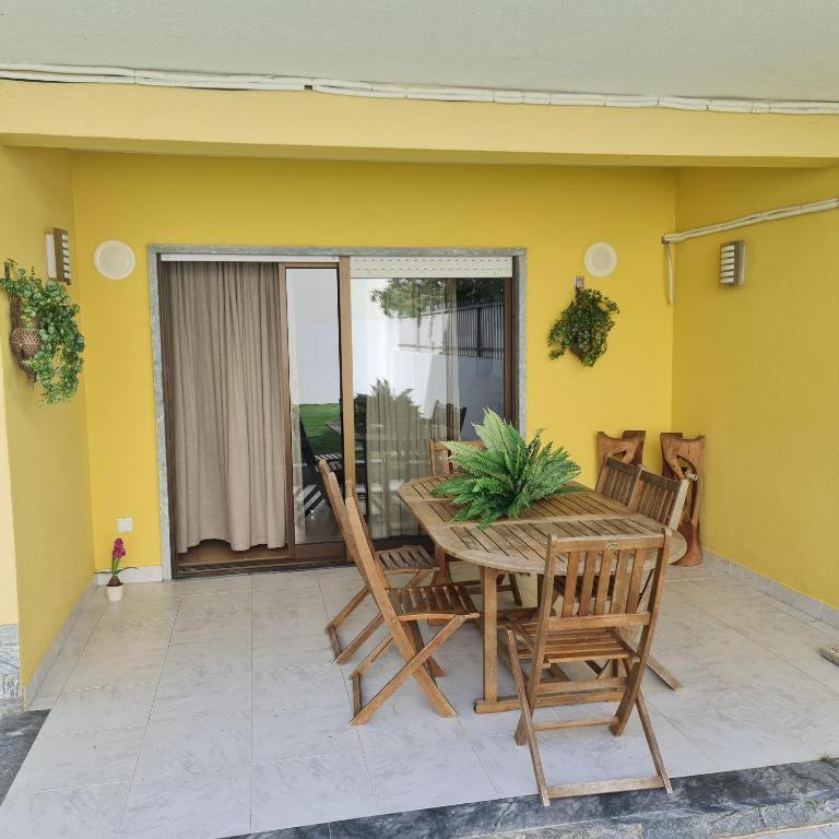 Kubata Hill Guest house Parede