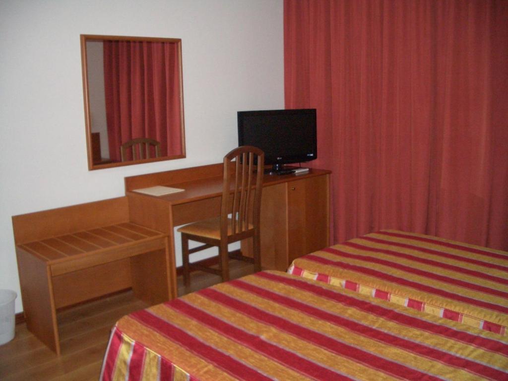 Aguiar Da Pena Hotel 3*