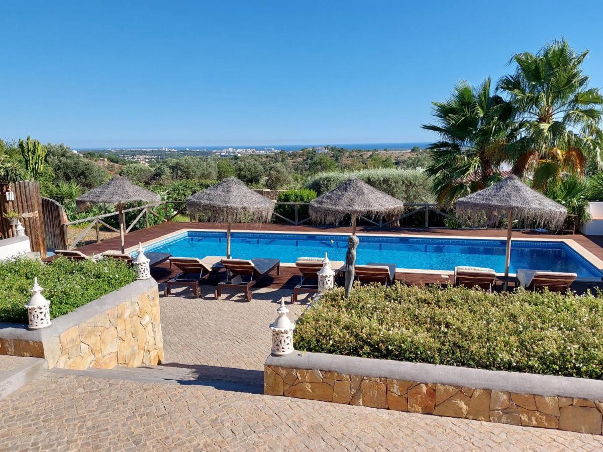 Retiro Da Janela Bed & Breakfast