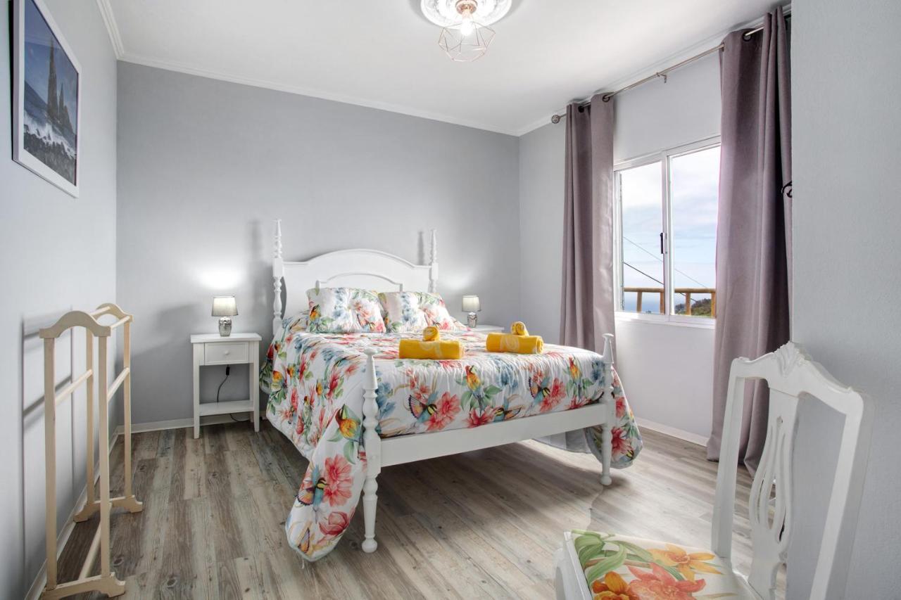 Casa Da Ribeira Da Janela Holiday home *