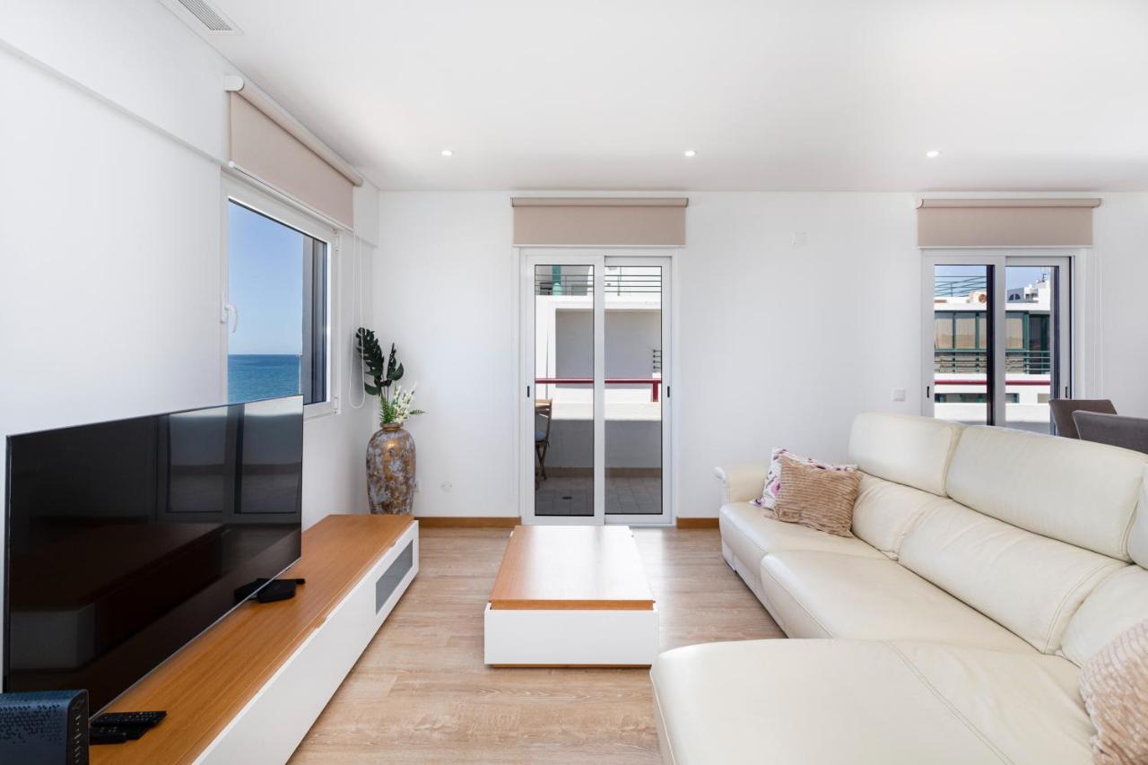 Centralgarve - Beachfront With Pool Penthouse Apartment Quarteira