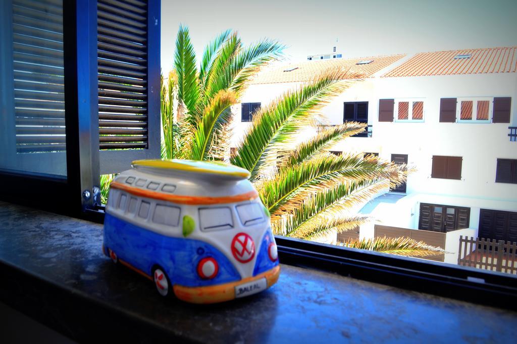 Surf House Peniche *