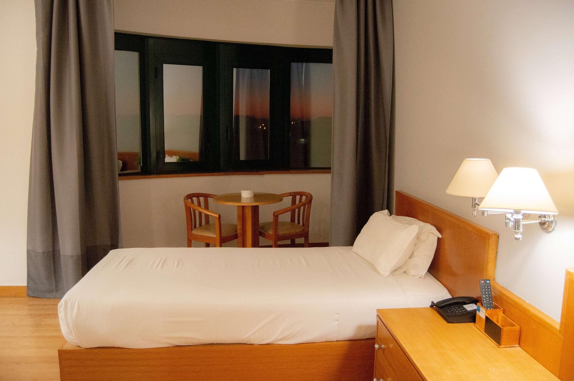 Tryp By Wyndham Parque 4* Montijo