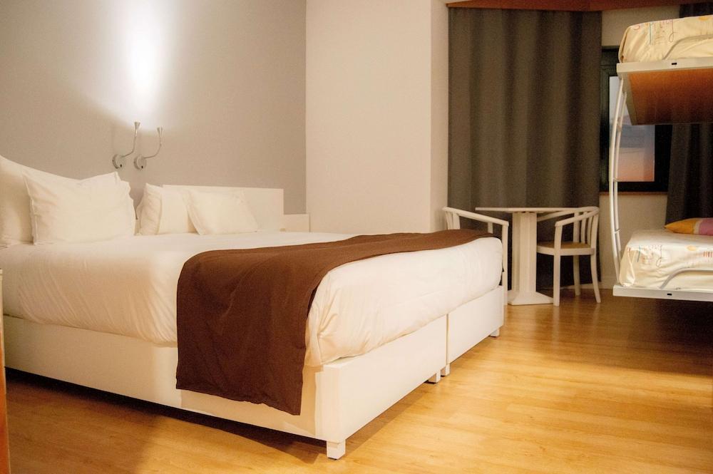 Tryp By Wyndham Parque Hotel 4*
