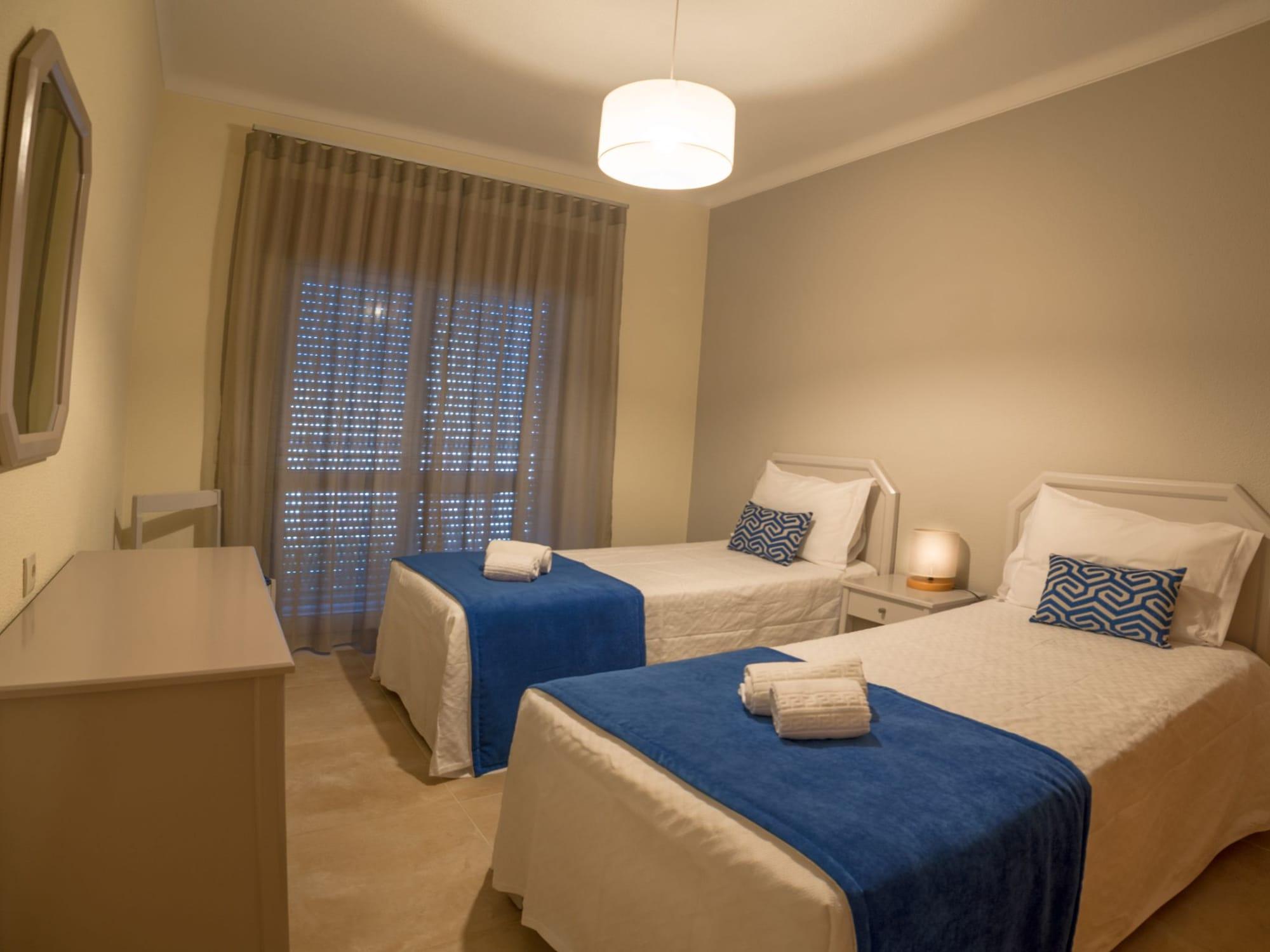 Aparthotel Flor Da Rocha 4*