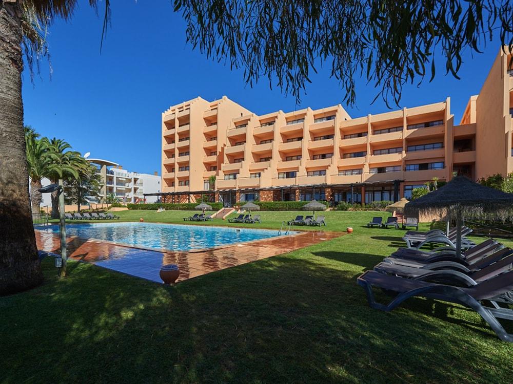 Dom Pedro Aparthotel