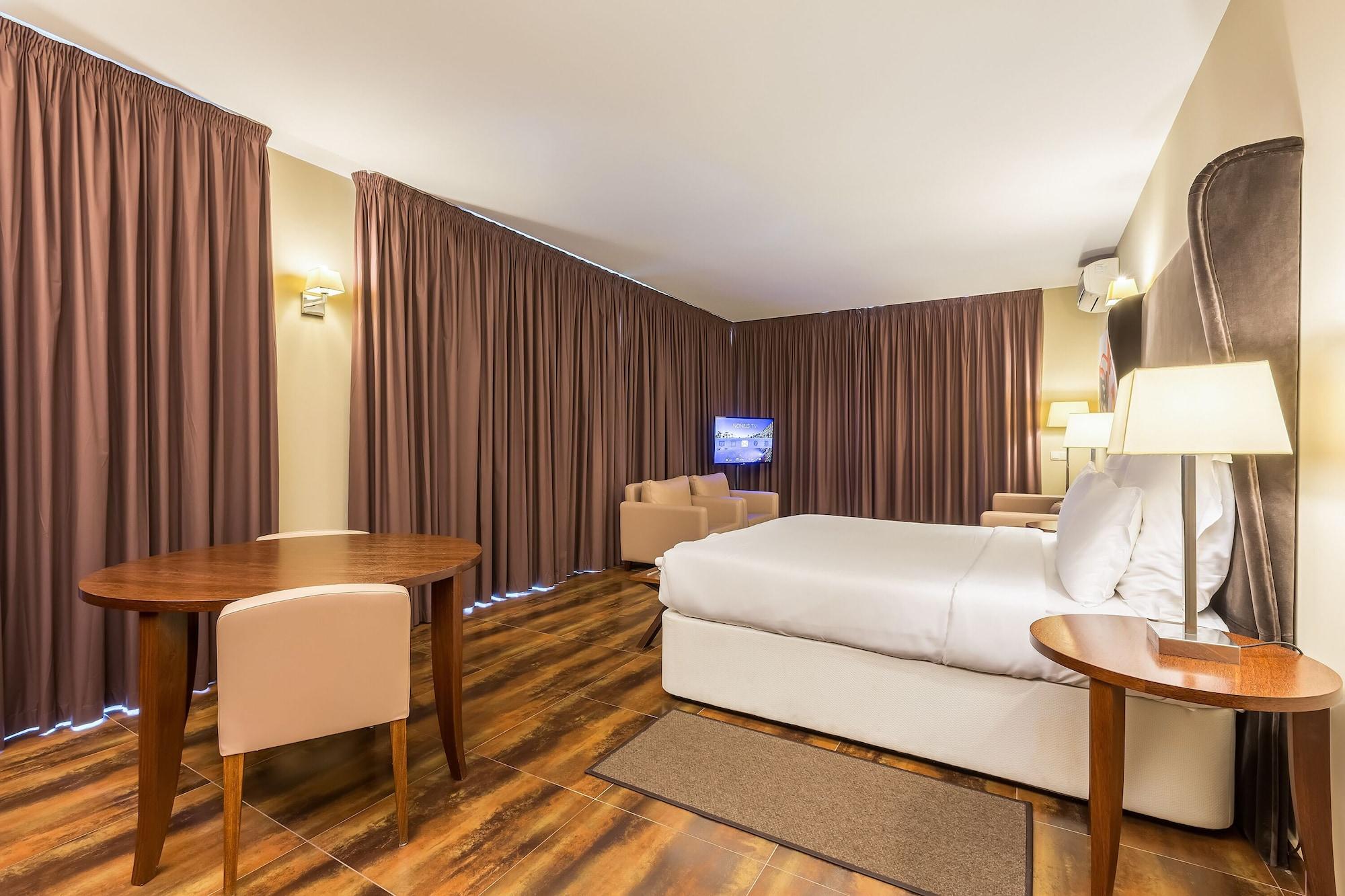 Hotel Marriott Residences Salgados Resort, Algarve 4*