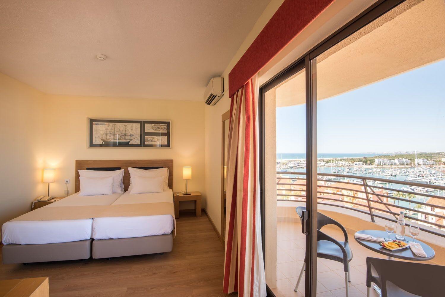 Hotel Gale Marina