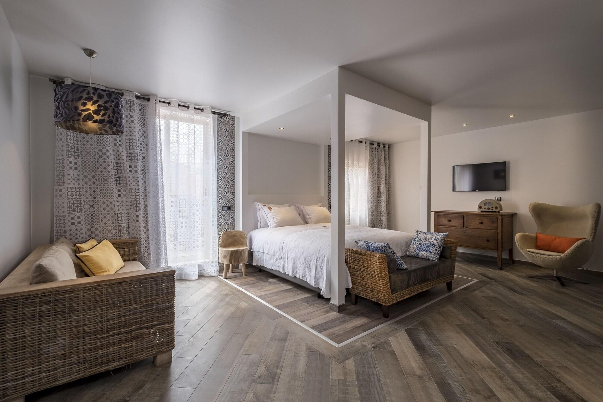 Pensión D. Dinis - Charming (adults Only) 2*