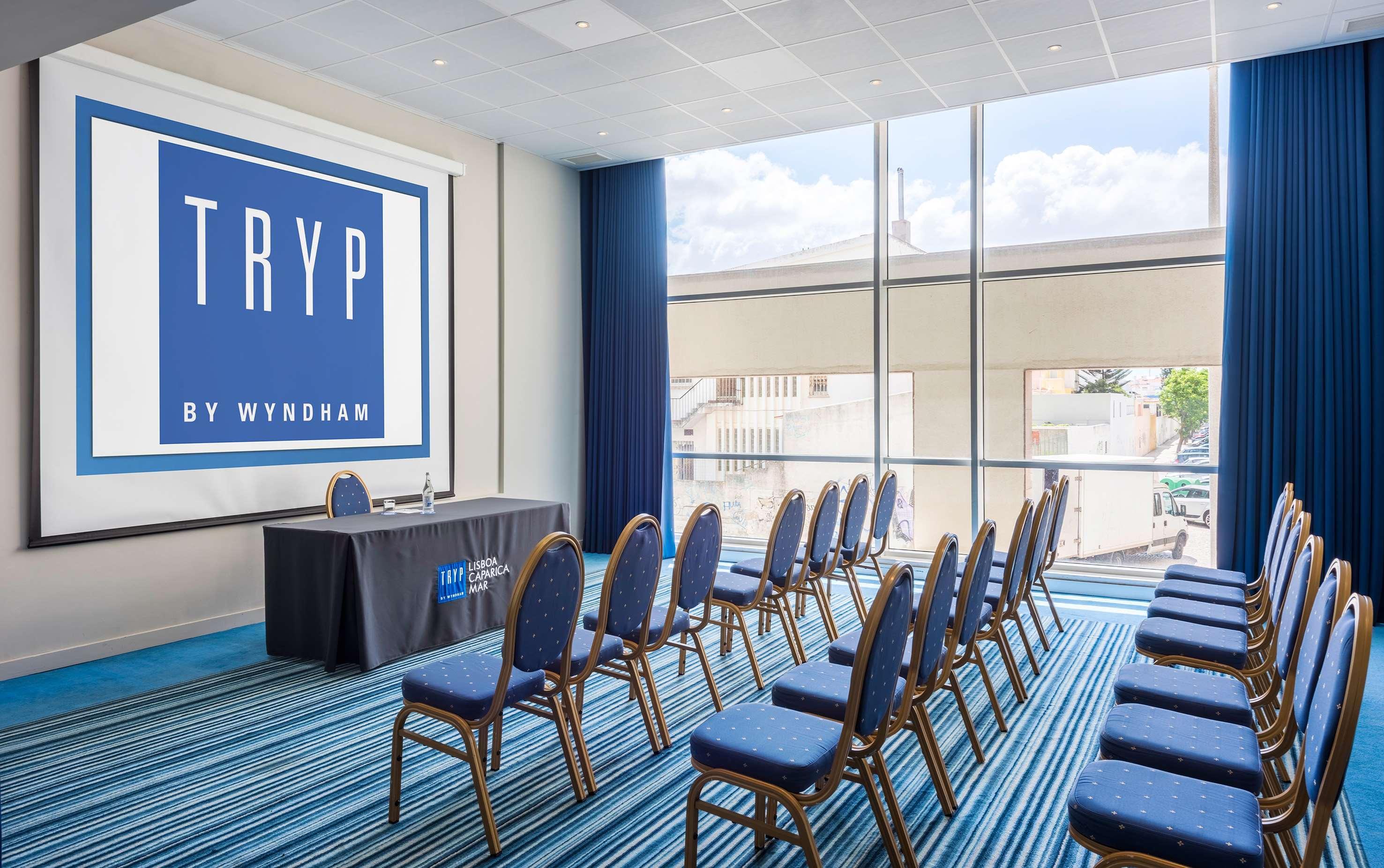 Tryp By Wyndham Lisboa Caparica Mar Hotel 4*