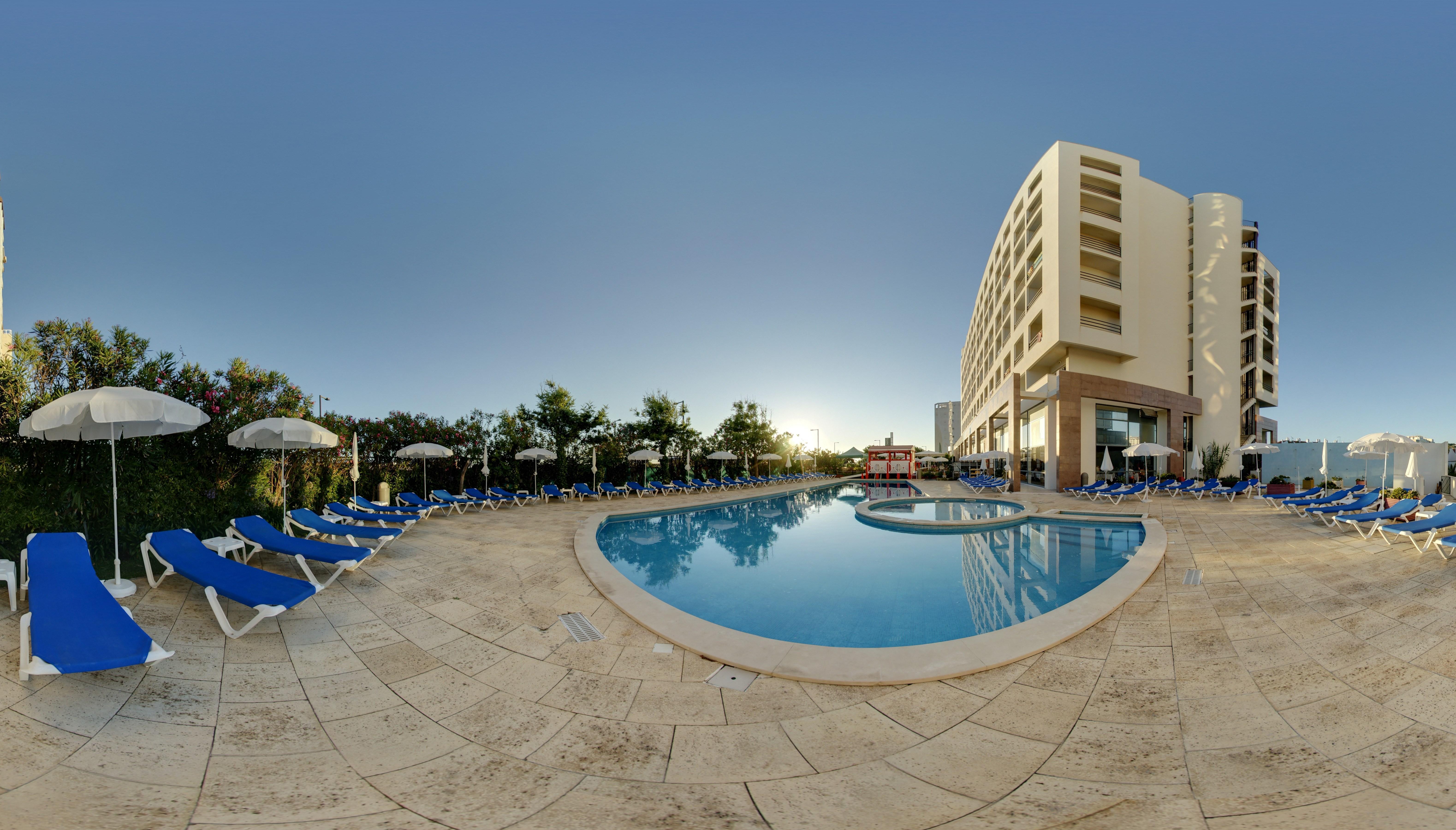 Hotel Tryp By Wyndham Lisboa Caparica Mar 4*