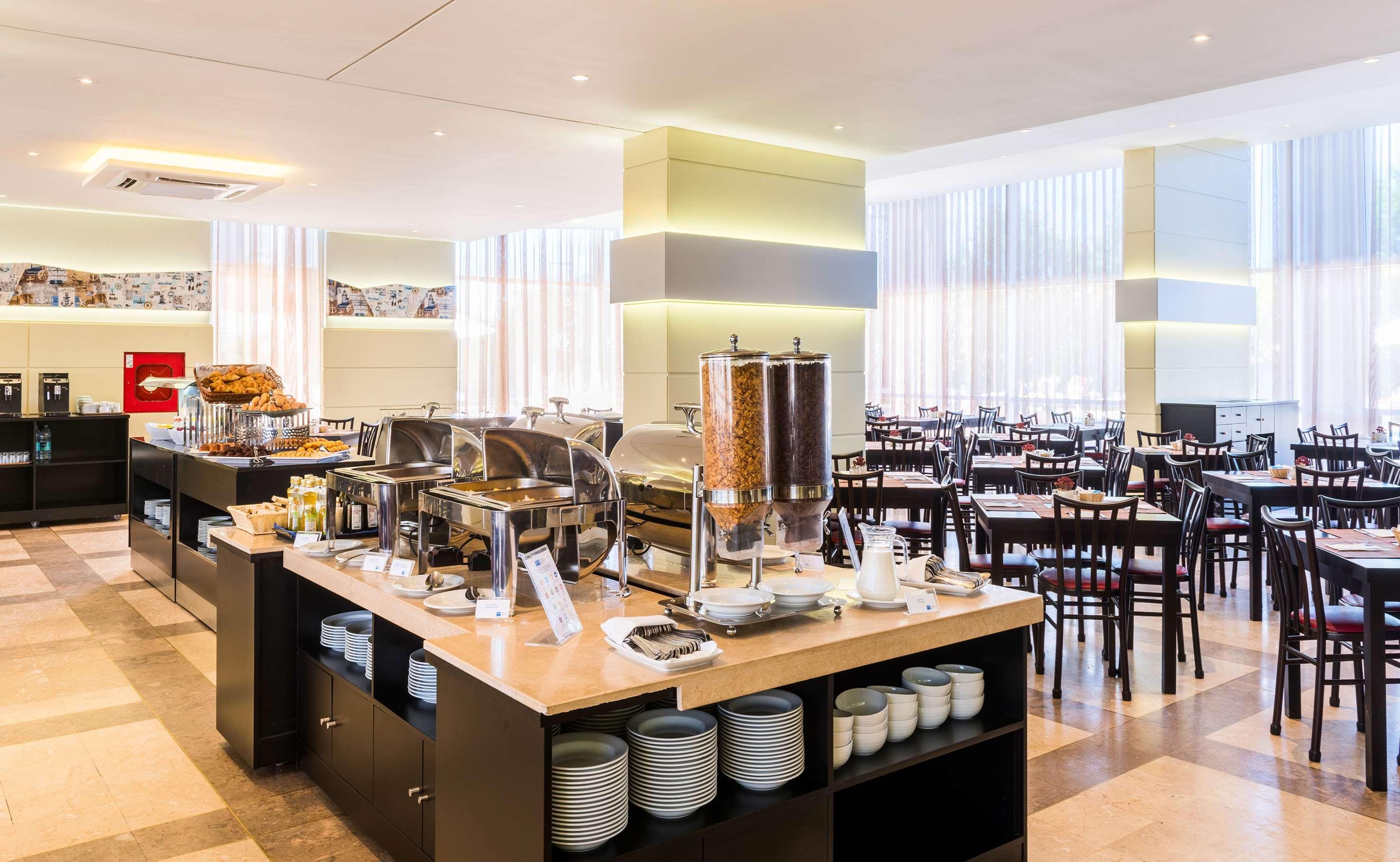 Hotel Tryp By Wyndham Lisboa Caparica Mar