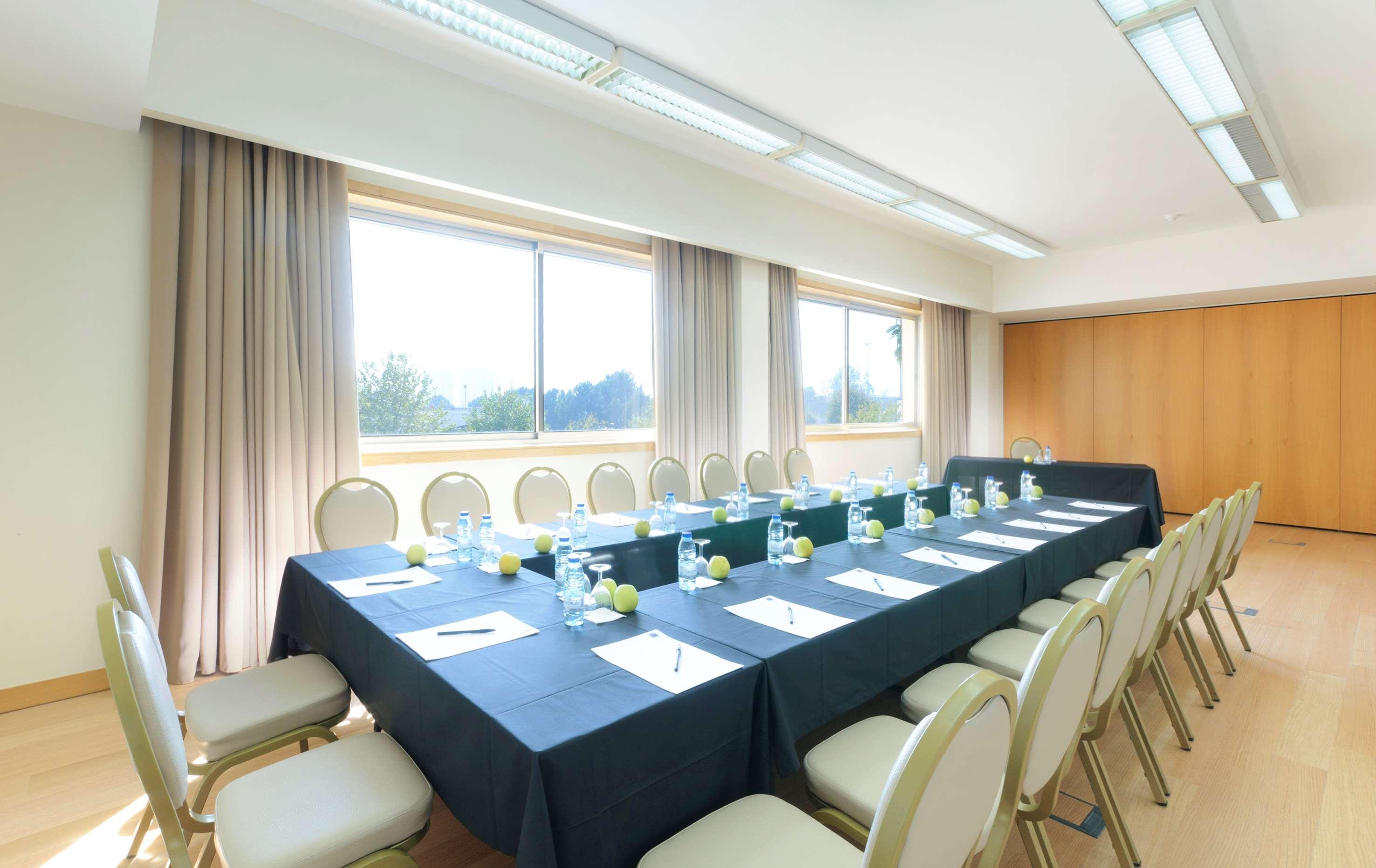 Hotel Tryp By Wyndham Porto Expo