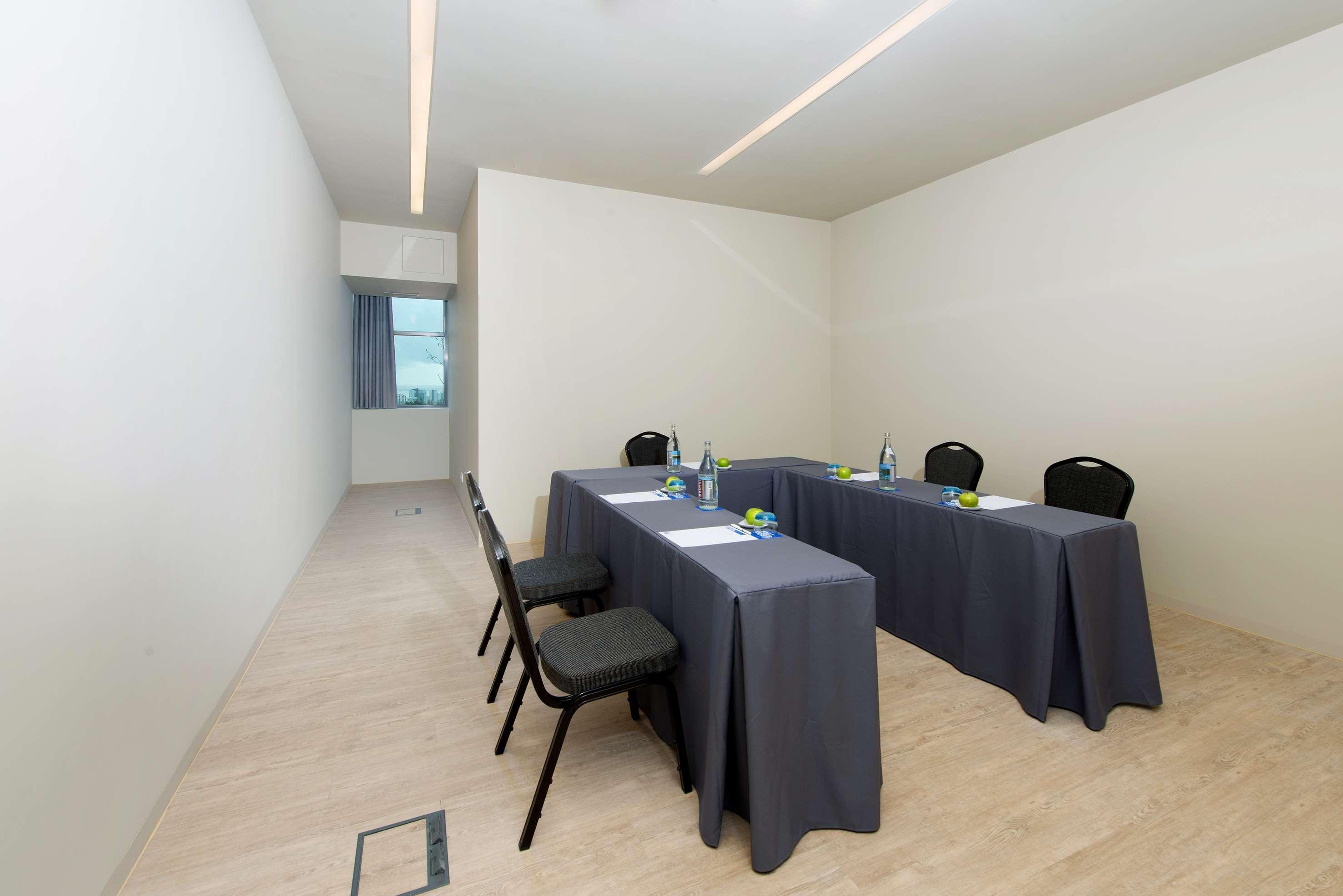 Hotel Melia Aeroporto 4*