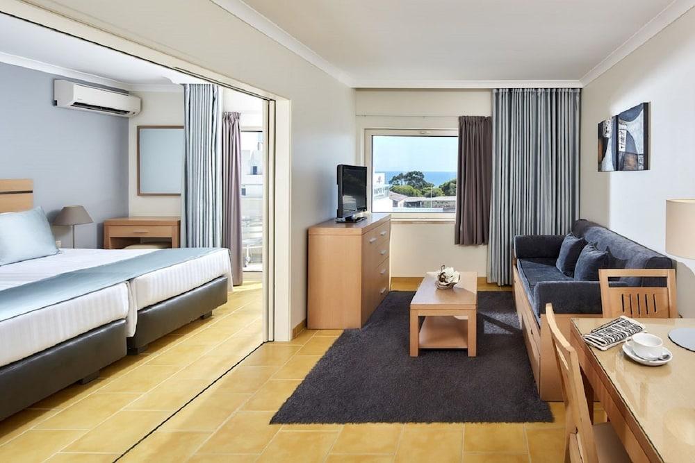 Santa Eulalia & 4*