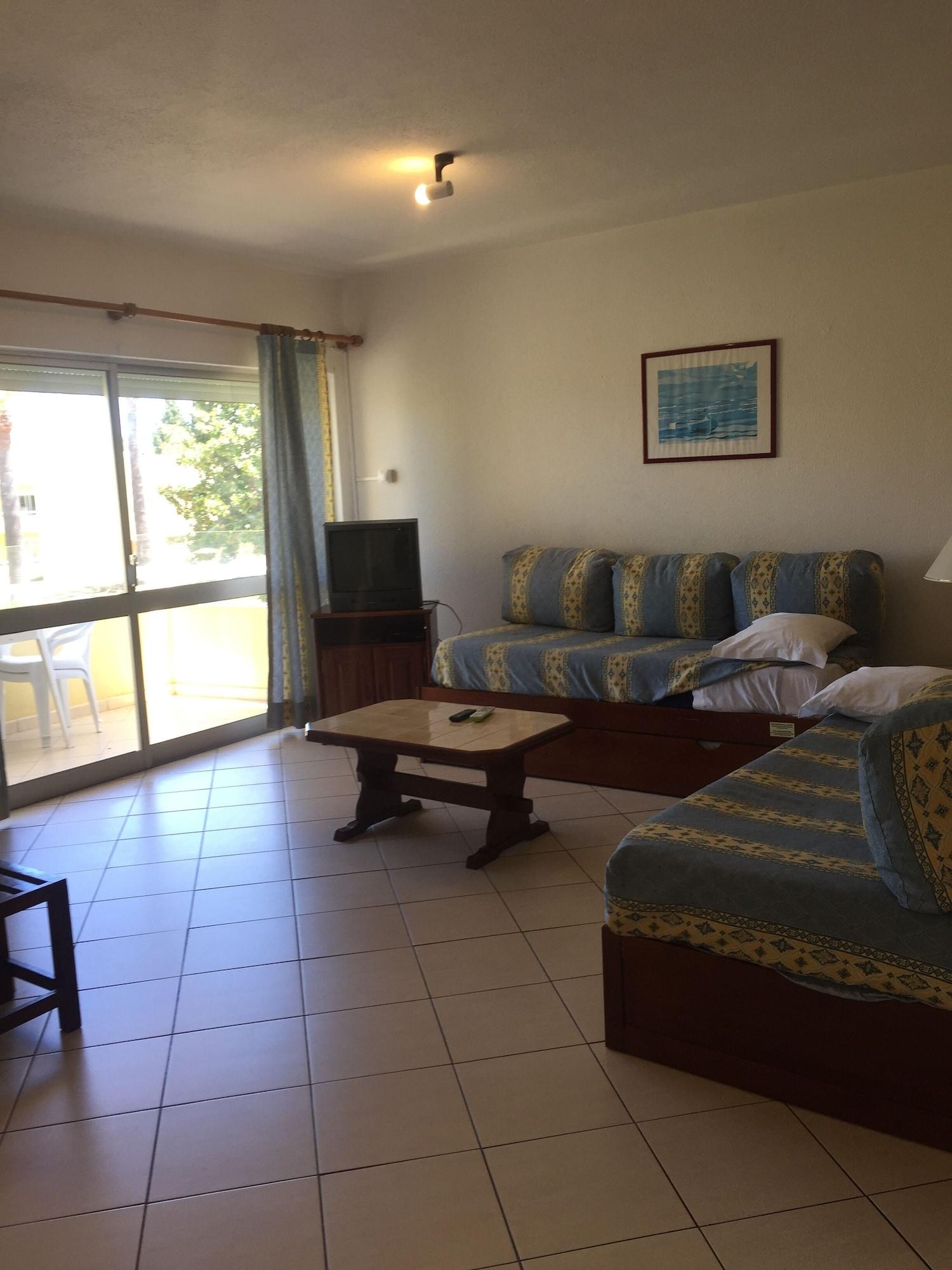 Parque Mourabel, Oasis Village & Pe Do Vilamoura