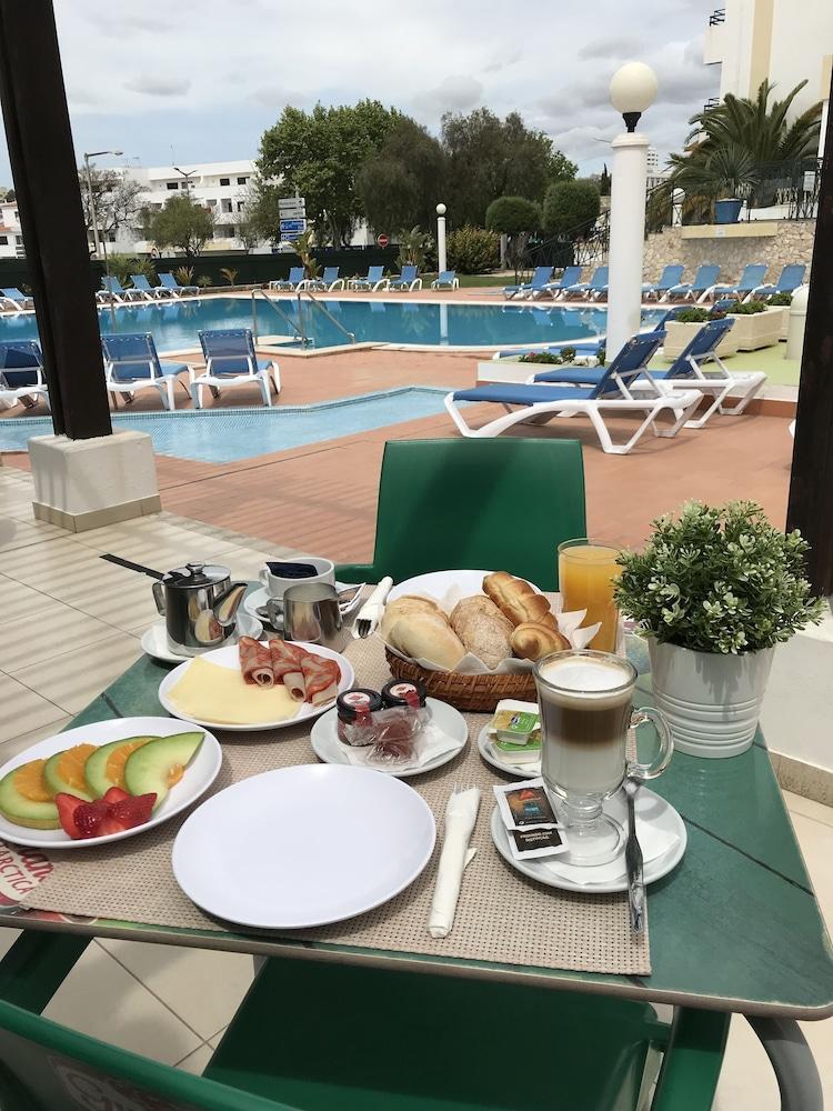 Aparthotel Ourabay - Art & Holidays