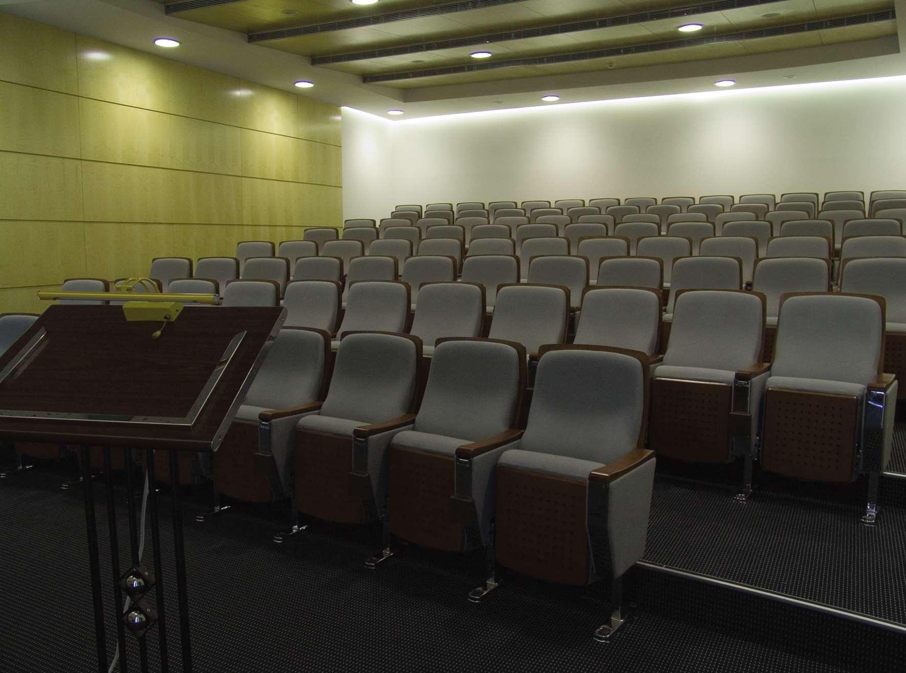 Vip Executive Azores Hotel 4*