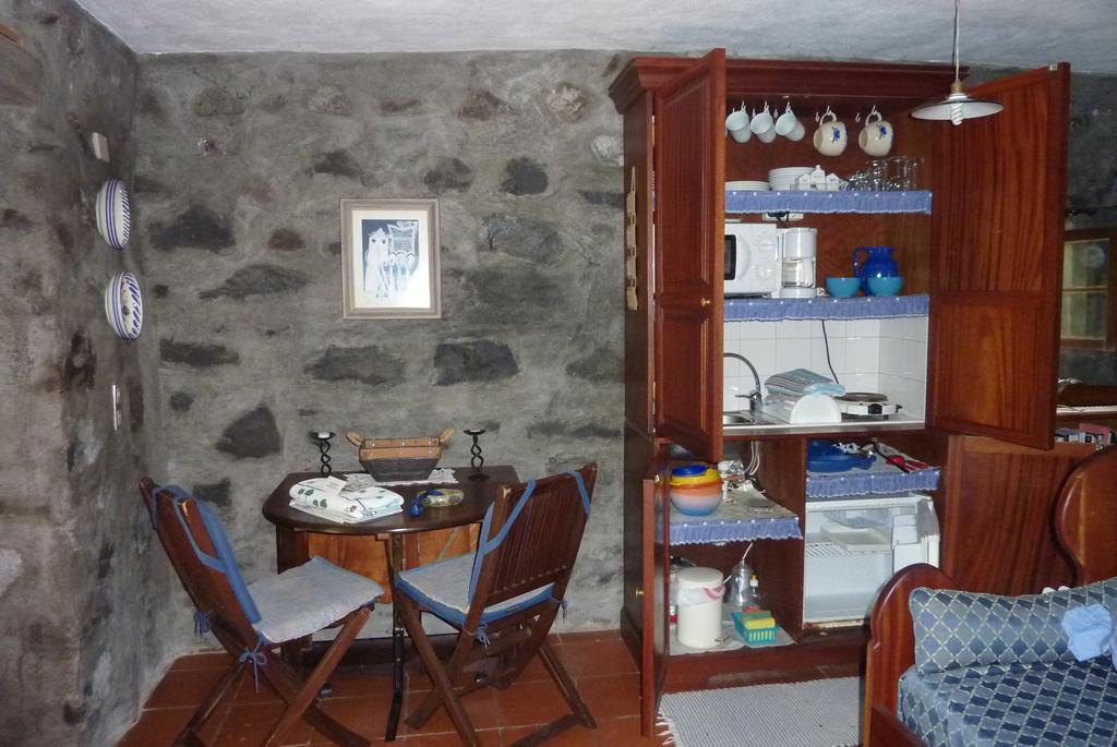 Casas Da Terca * Ribeira Brava