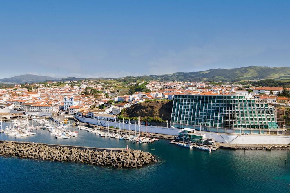 Hotel Angra Marina 5*