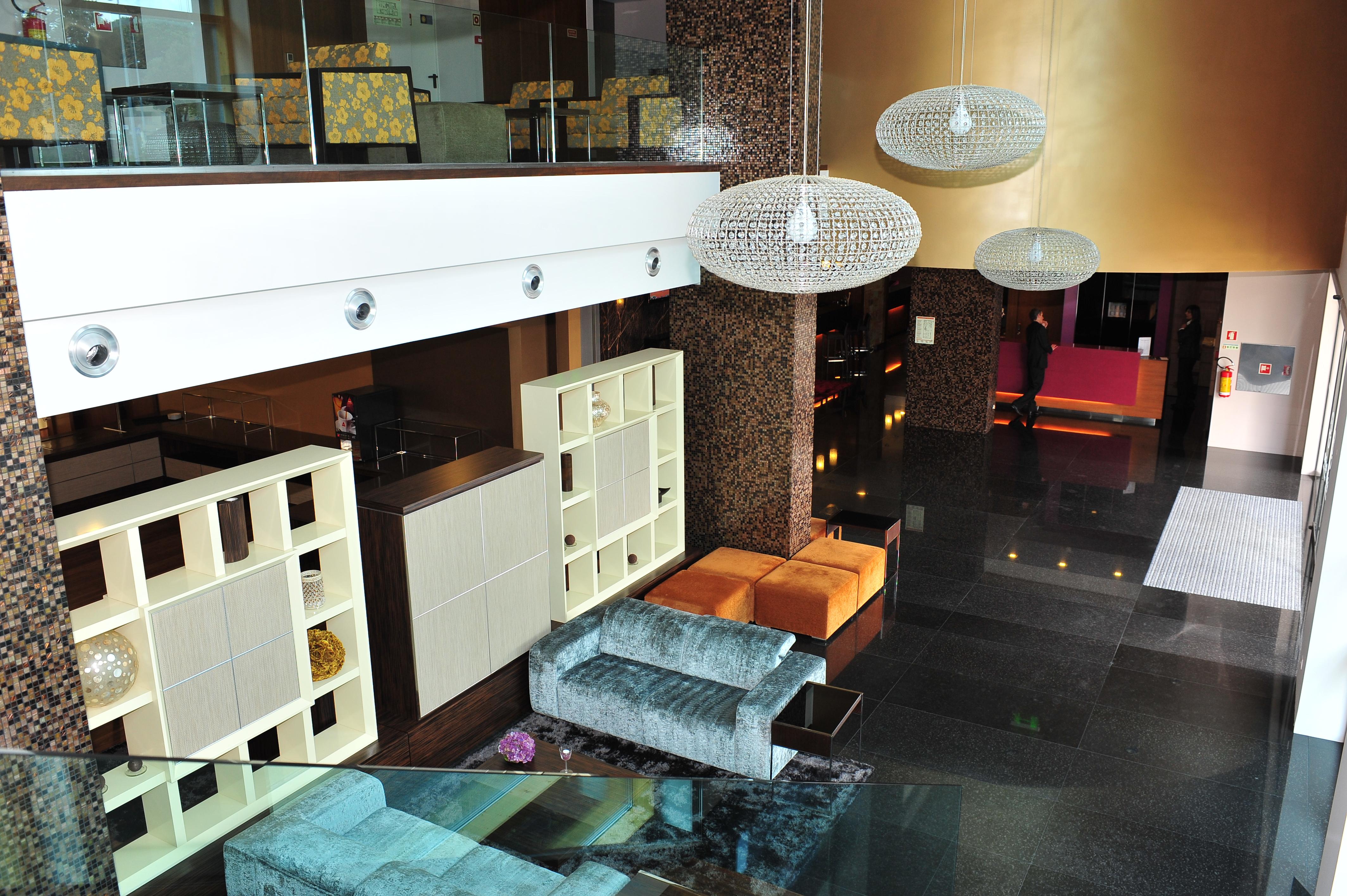 Axis Porto Business & Hotel 4*