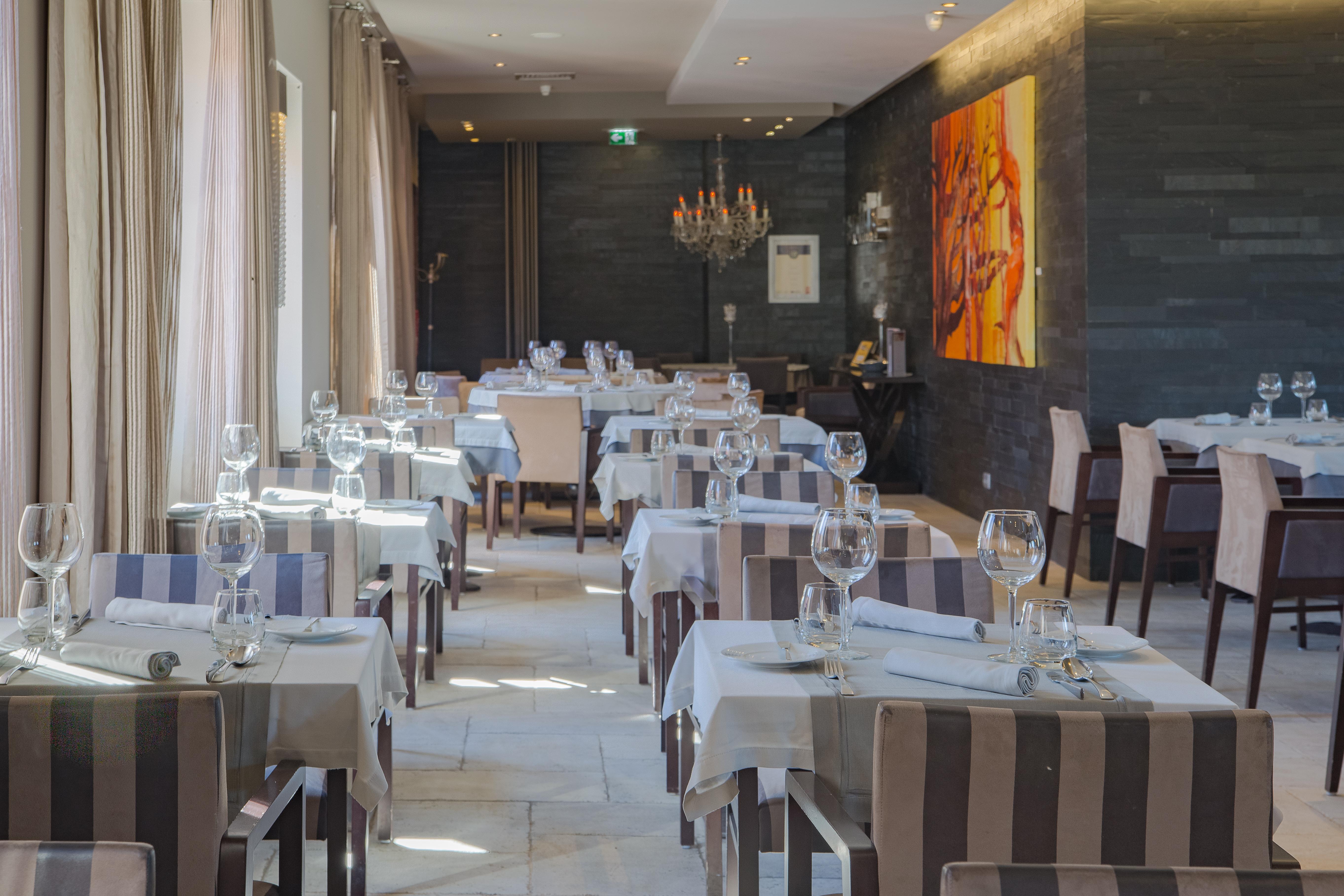 Your & Hotel Alcobaca